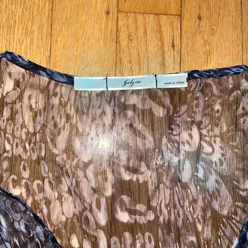 Gibson Grey patterned Sheer top / blouse - Picture 2 of 5